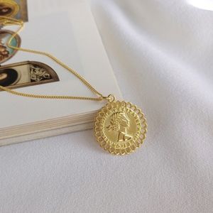 ELIZABETH MEDALLION NECKLACE- 18K GOLD FILLED SIL.